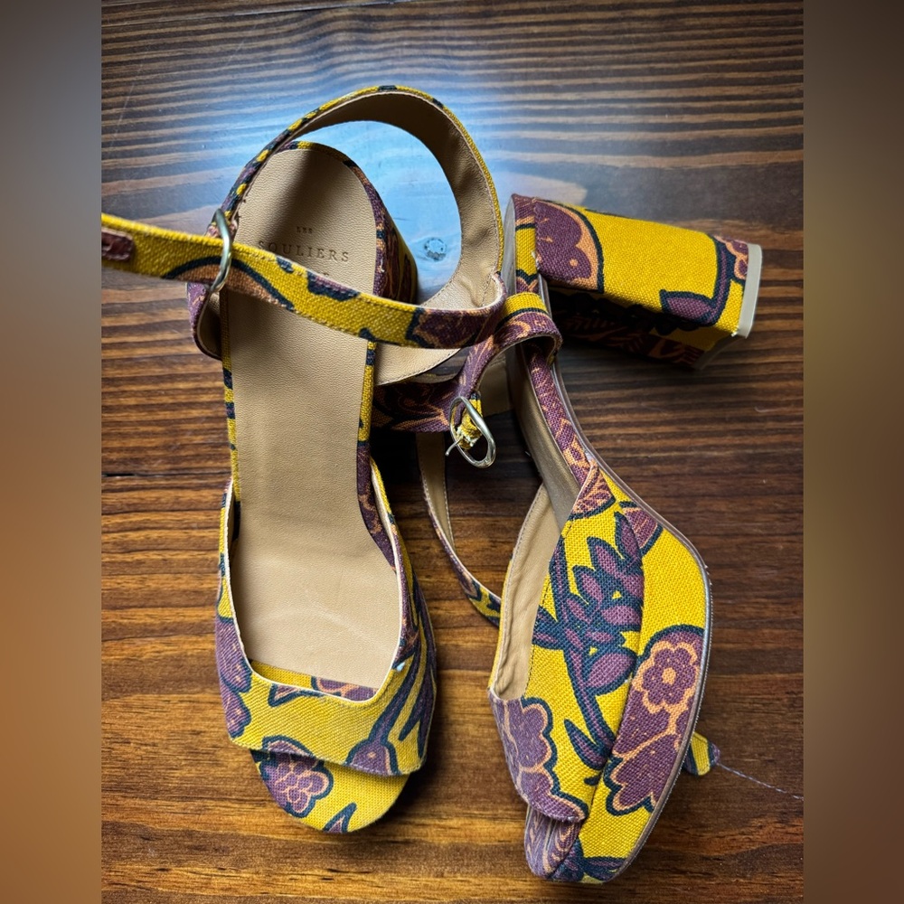 Sezane Sandals with Floral Design